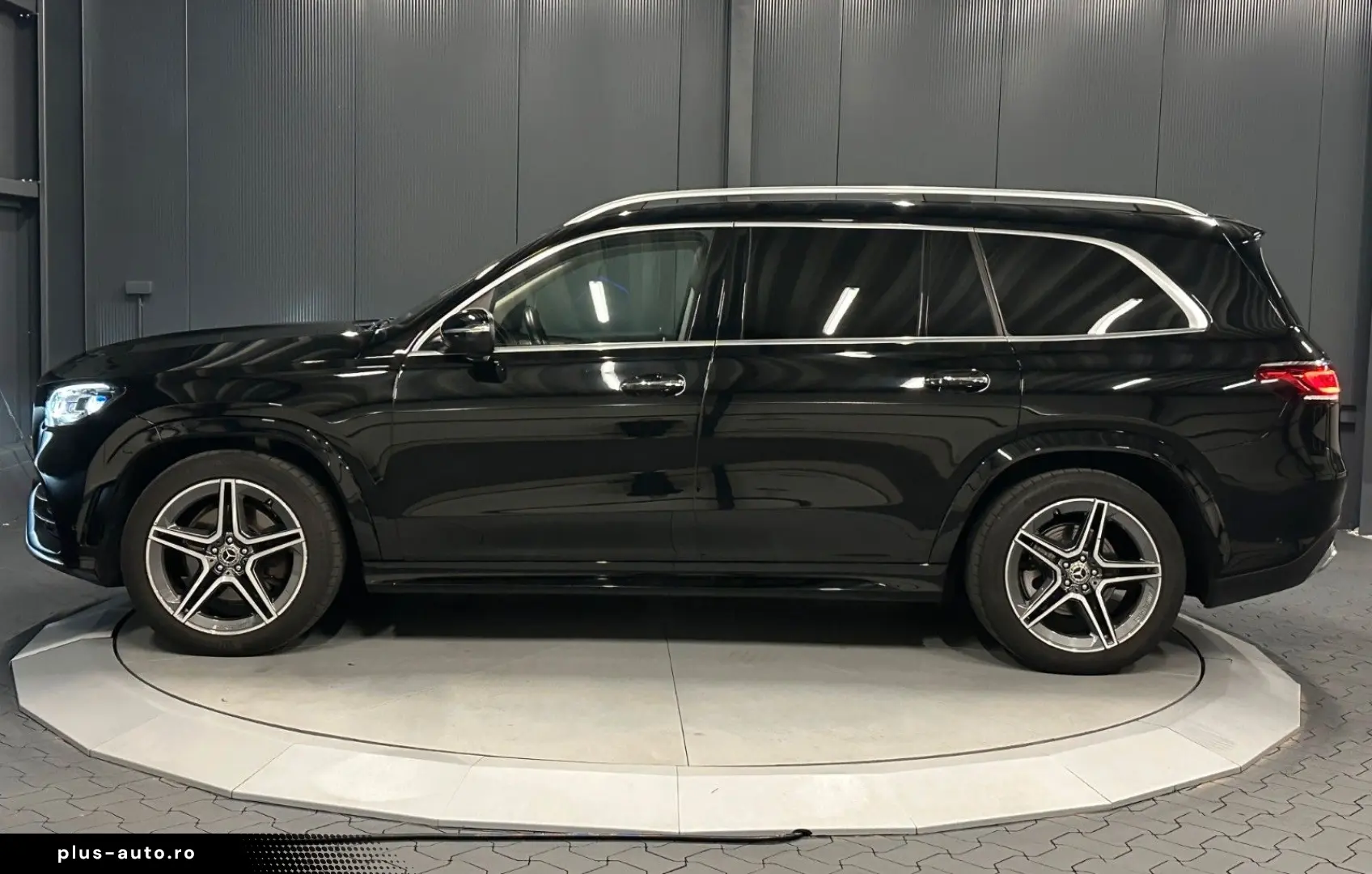 MERCEDES-BENZ GLS 350 d 4Matic AMG 21Zoll Glasdach HIFI HUD