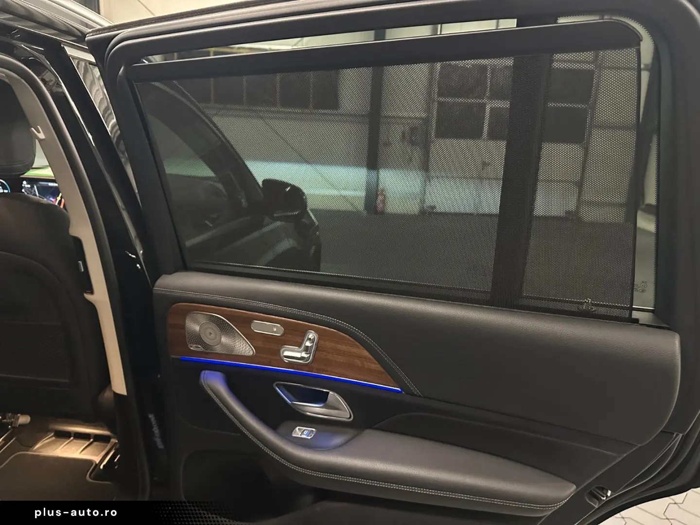 MERCEDES-BENZ GLS 350 d 4Matic AMG 21Zoll Glasdach HIFI HUD