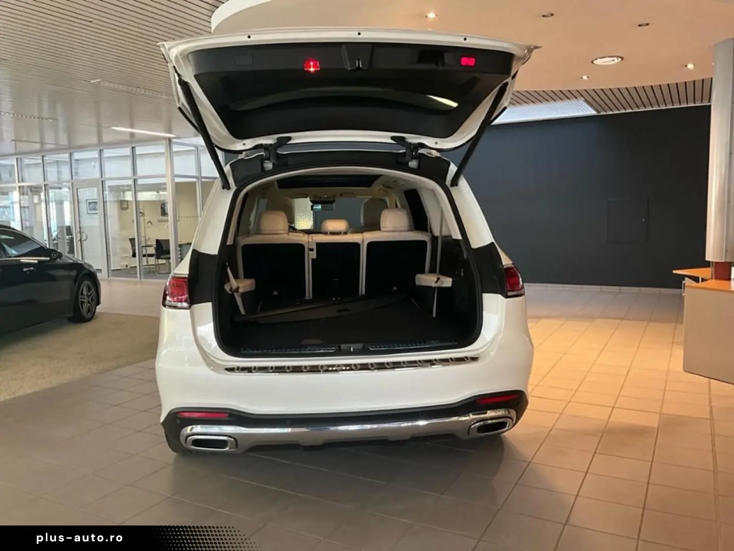 MERCEDES-BENZ GLS 400 d 4MATIC 2xKlima 360