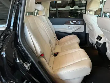 MERCEDES-BENZ GLS 400 d AMG Paket   Standheizung  Pano