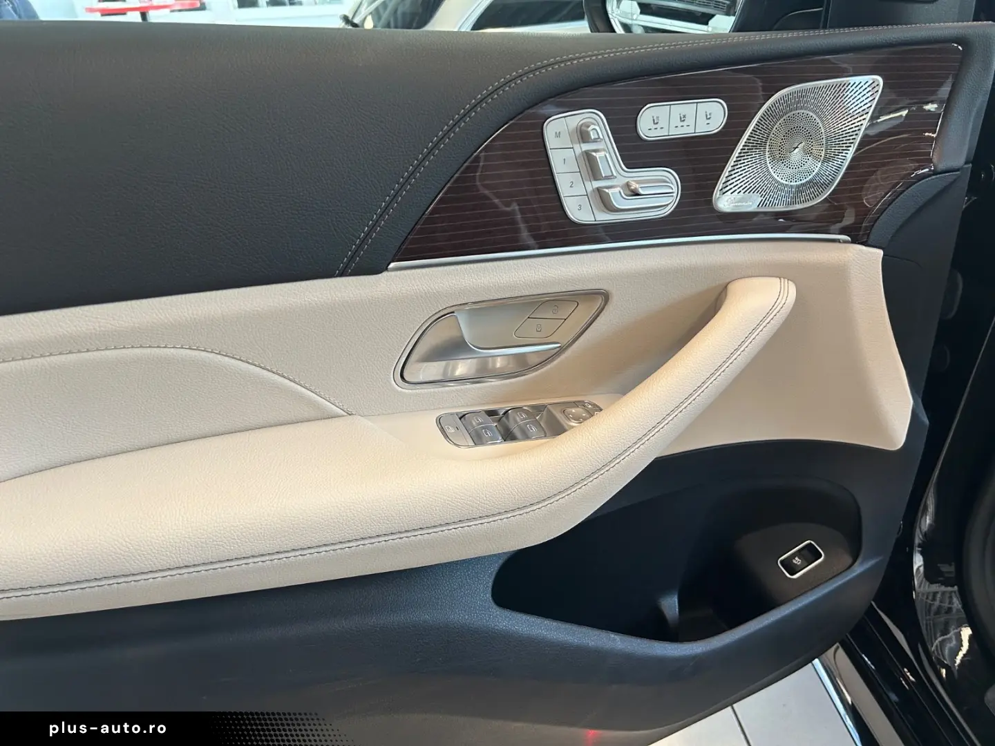 MERCEDES-BENZ GLS 400 d AMG Paket   Standheizung  Pano