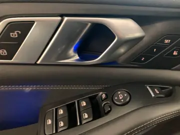 BMW X5 40d M Sport 22  Laser DrivingProf Memory