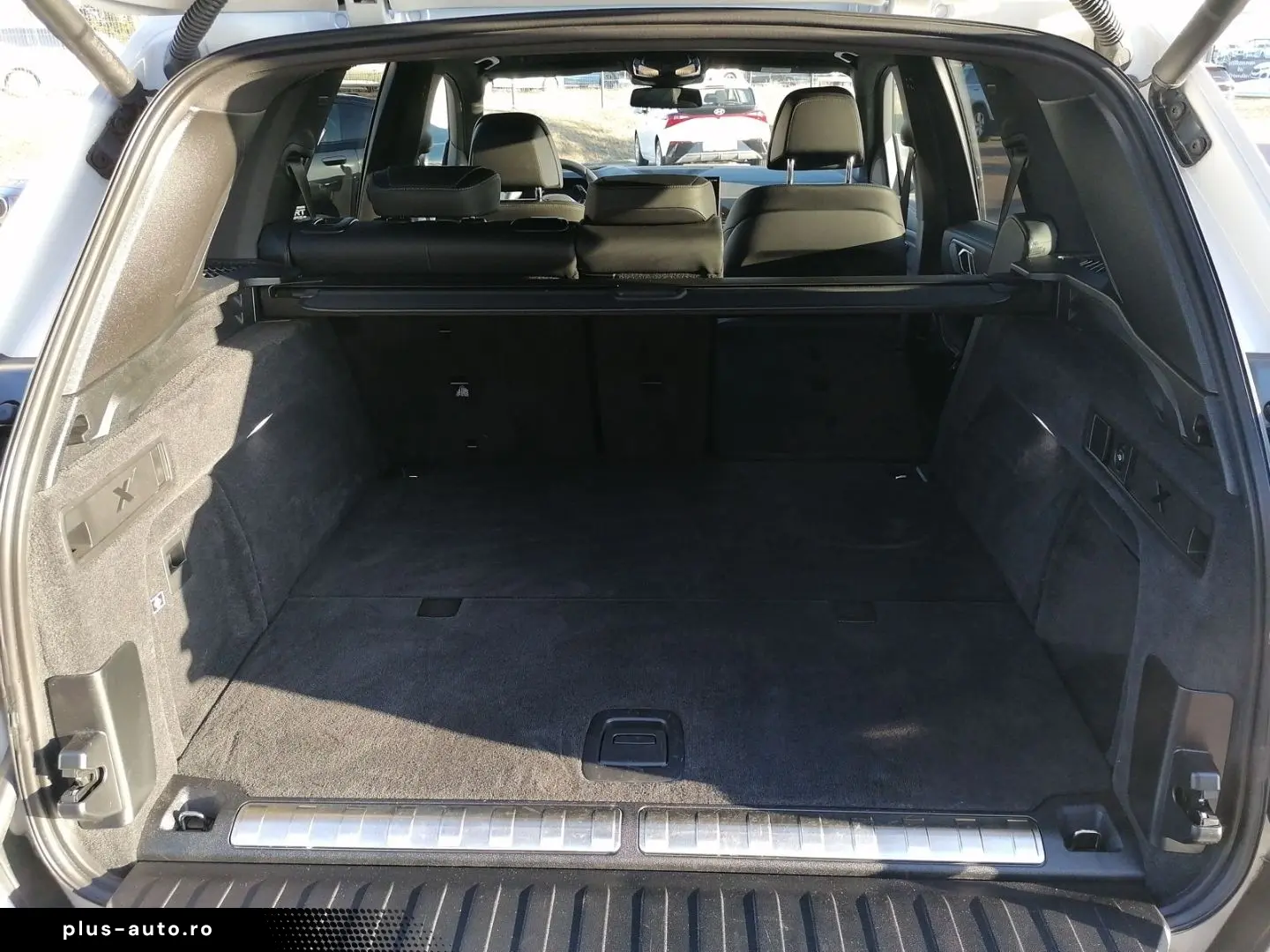 BMW X5 xDrive50e M Pack H&K  360  Jante 22   Carlig