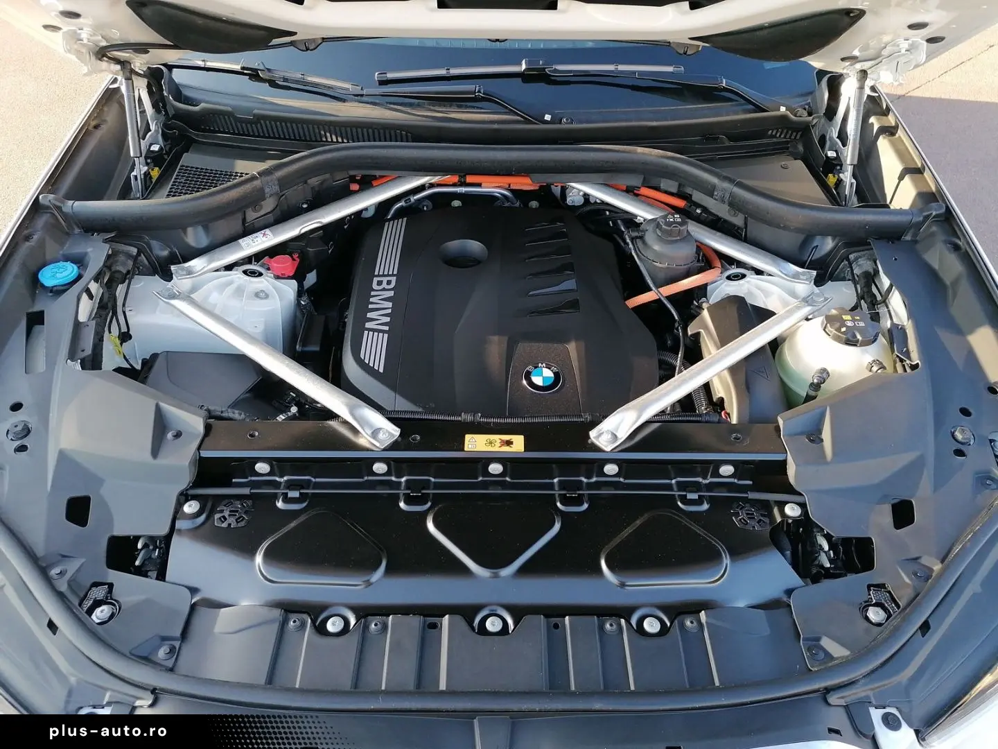 BMW X5 xDrive50e M Pack H&K  360  Jante 22   Carlig