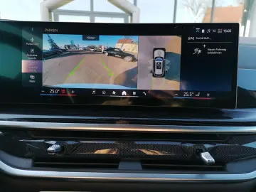 BMW X5 xDrive50e M Pack H&K  360  Jante 22   Carlig