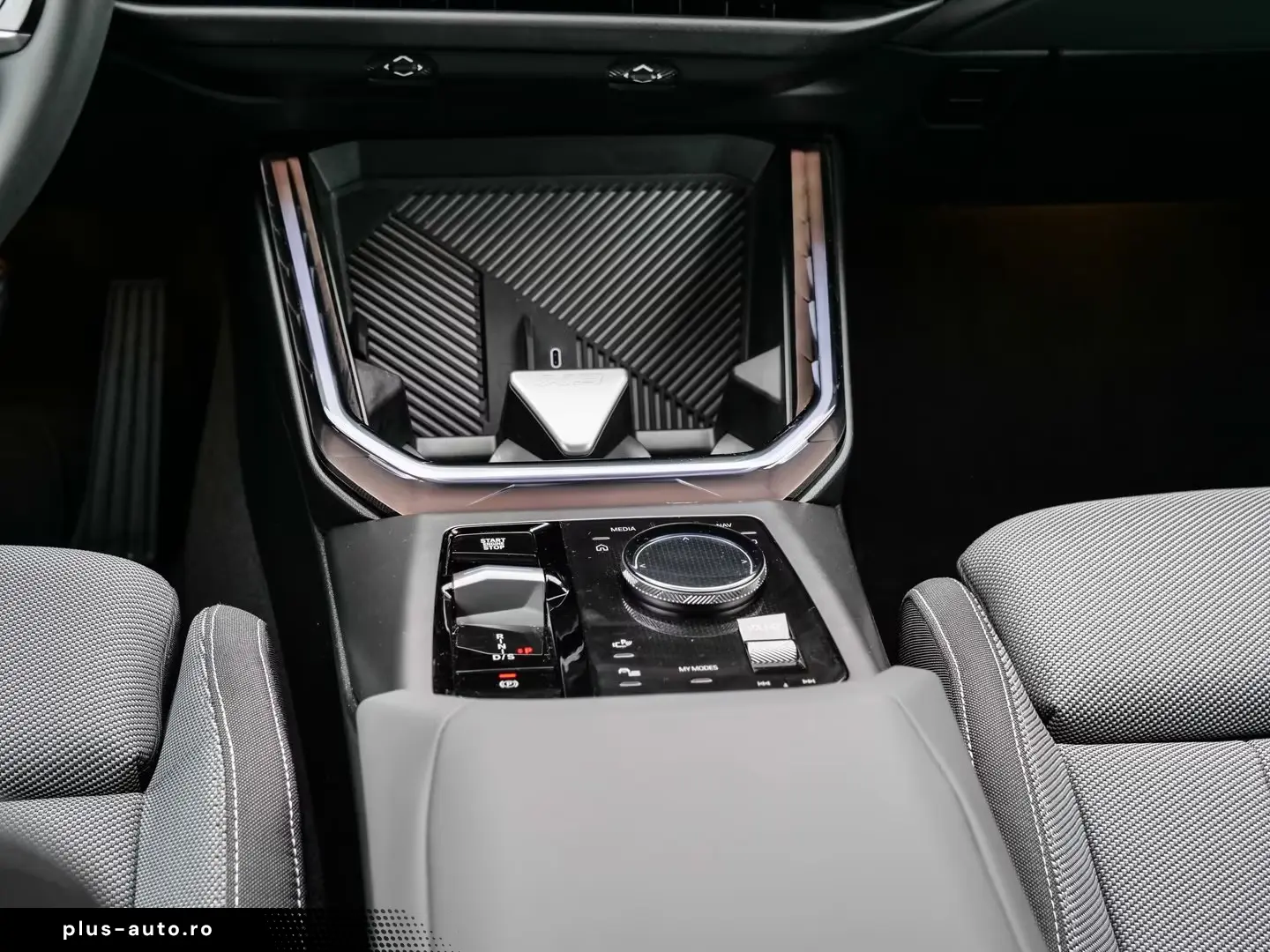 BMW X3 20 xDrive DA DAB PA WLAN NAVI 18