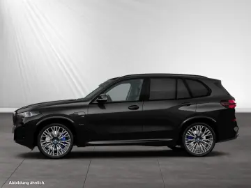 BMW X5 xDrive50e  B&W Diamond SkyLounge Jante 22