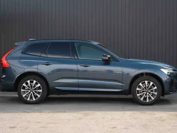VOLVO XC60 B4 MHEV AT AWD Plus Dark