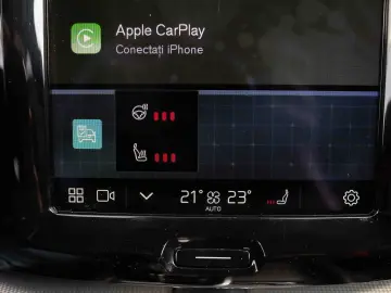 VOLVO XC60 B4 MHEV AT AWD Plus Dark