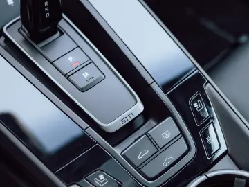 Porsche 911 Carrera 4GTS AeroKit Lift 360 Ventil Sunroof