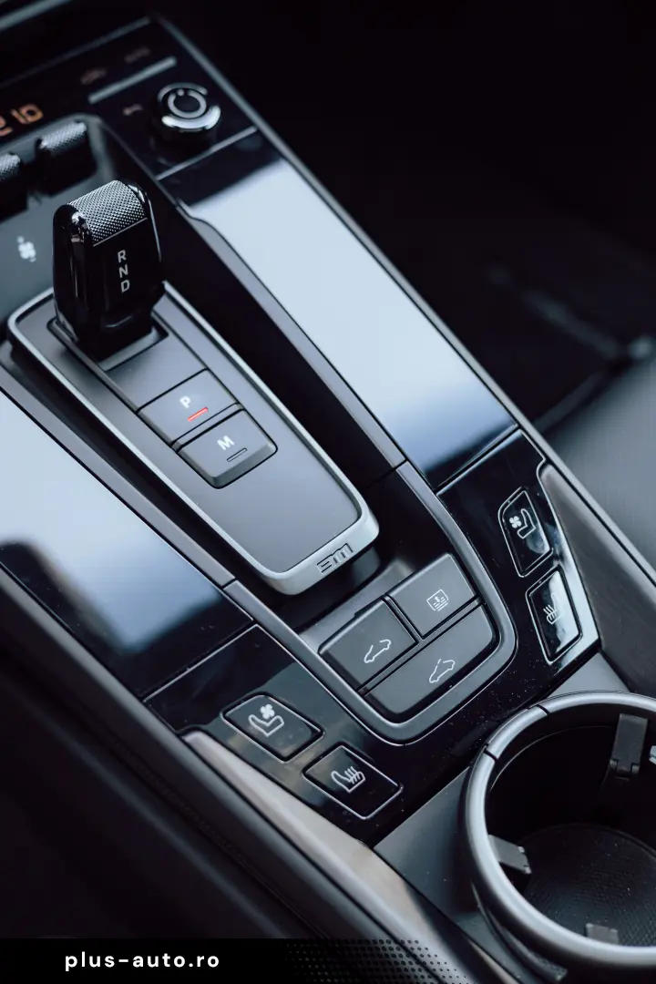 Porsche 911 Carrera 4GTS AeroKit Lift 360 Ventil Sunroof