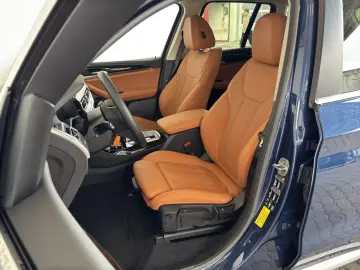 BMW X3 xDrive20dA LiveCock.Laserl.HUD.ACC.AHK.ParkAs