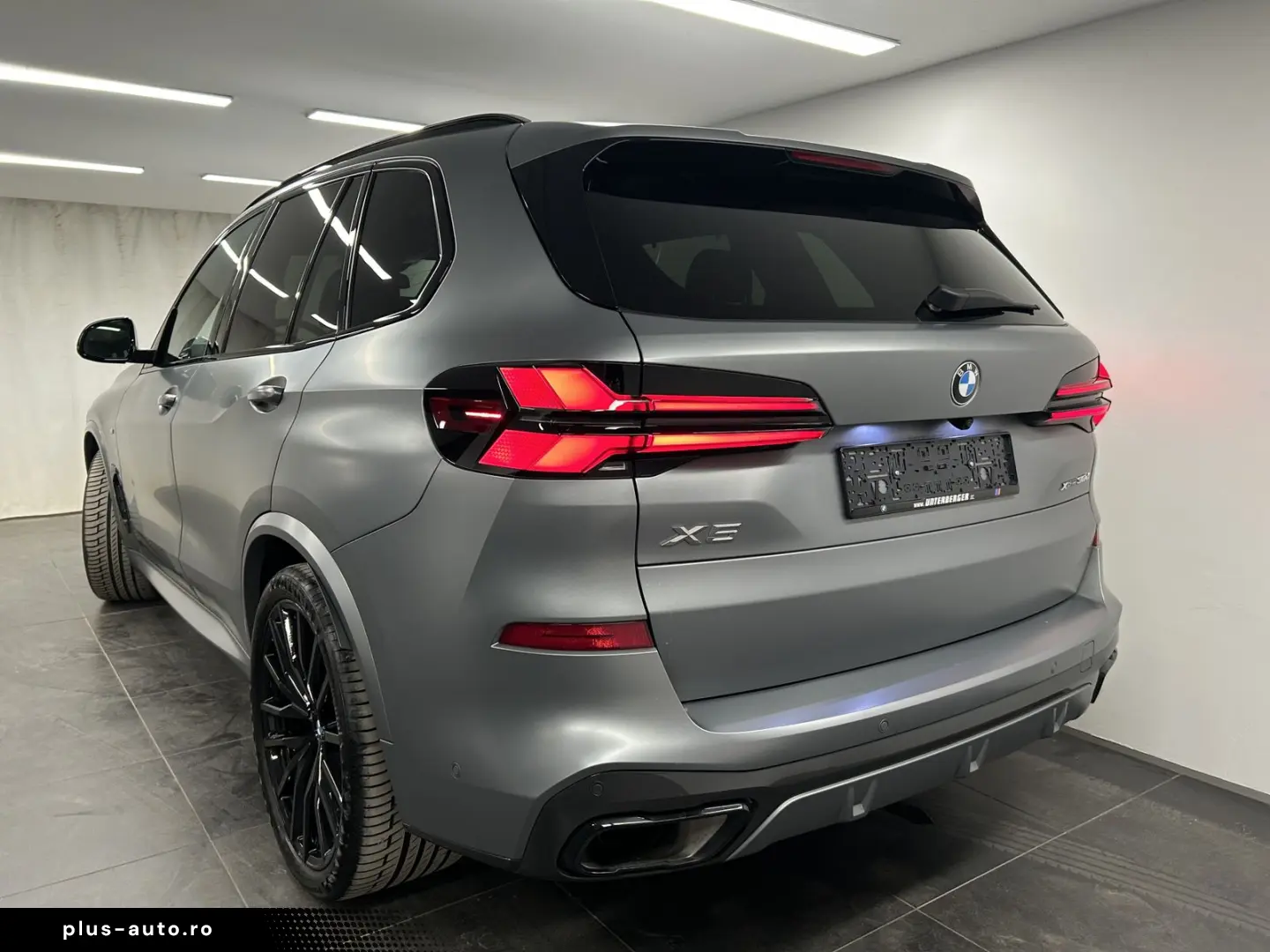 BMW X5 xDrive30d M Sportpaket Pro B&W Pano. AHK DAB