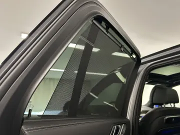 BMW X5 xDrive30d M Sportpaket Pro B&W Pano. AHK DAB