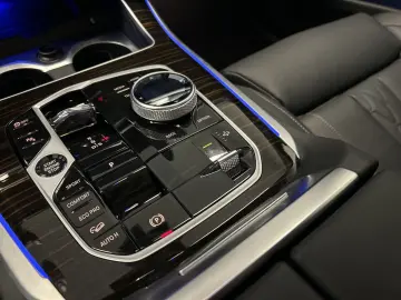 BMW X5 xDrive30d M Sportpaket Pro B&W Pano. AHK DAB