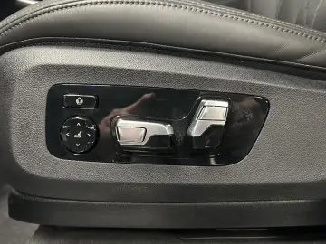 BMW X5 xDrive30d M Sportpaket Pro B&W Pano. AHK DAB