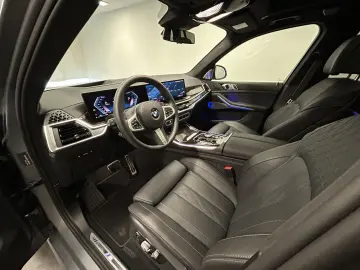 BMW X5 xDrive30d M Sportpaket Pro B&W Pano. AHK DAB