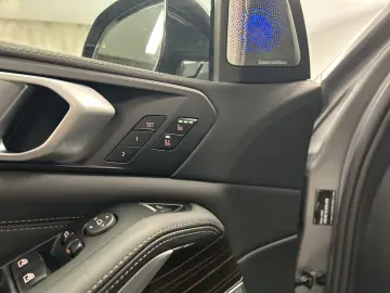 BMW X5 xDrive30d M Sportpaket Pro B&W Pano. AHK DAB