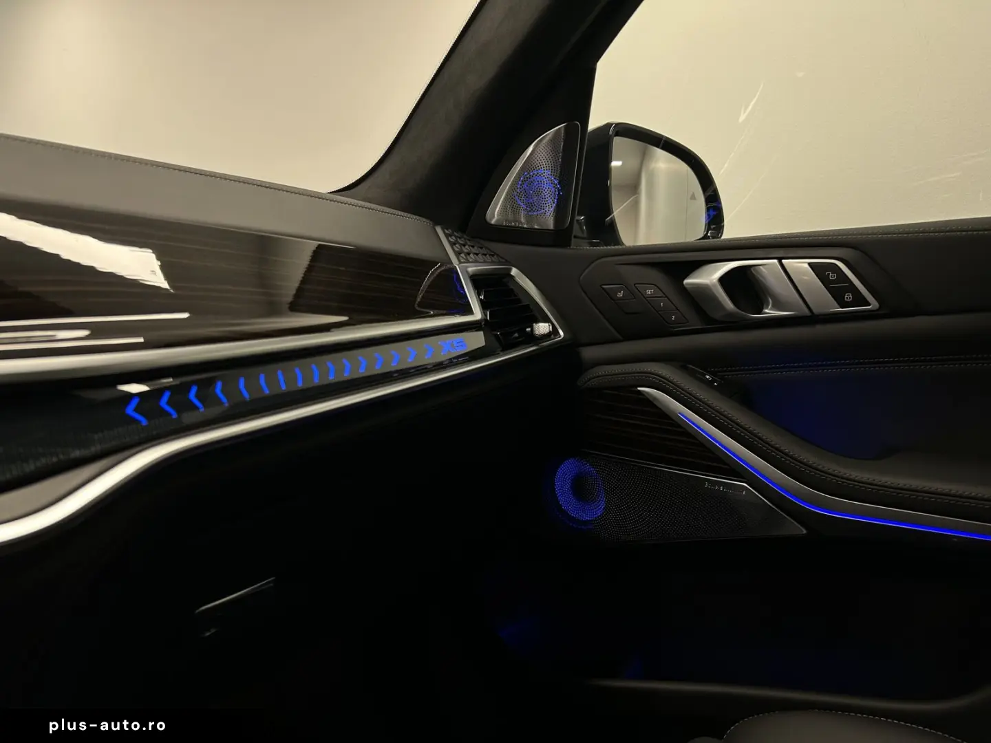 BMW X5 xDrive30d M Sportpaket Pro B&W Pano. AHK DAB