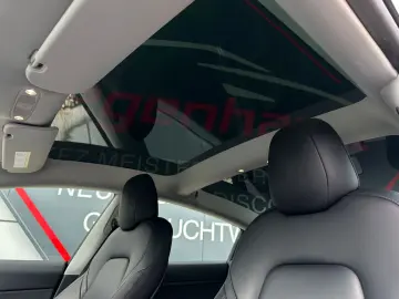 TESLA Model 3 Long Range Dual AWD Facelift Matrix AHK