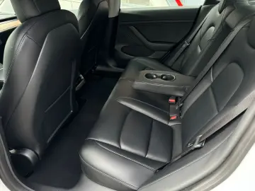 TESLA Model 3 Long Range Dual AWD Facelift Matrix AHK