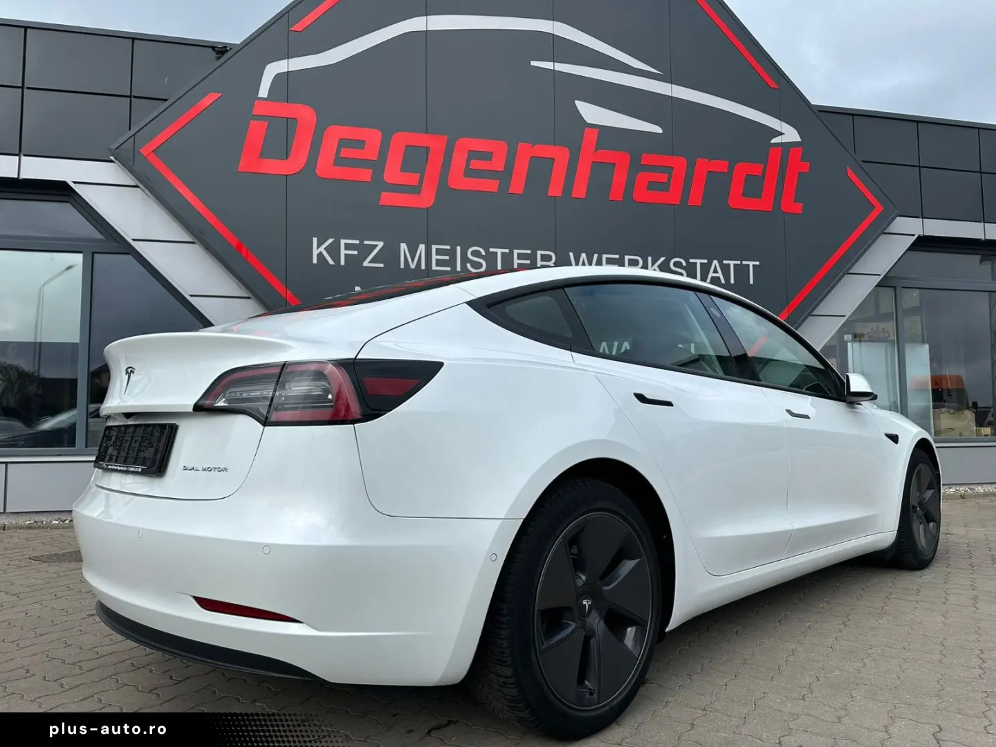 TESLA Model 3 Long Range Dual AWD Facelift Matrix AHK