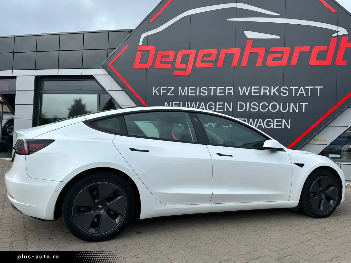 TESLA Model 3 Long Range Dual AWD Facelift Matrix AHK
