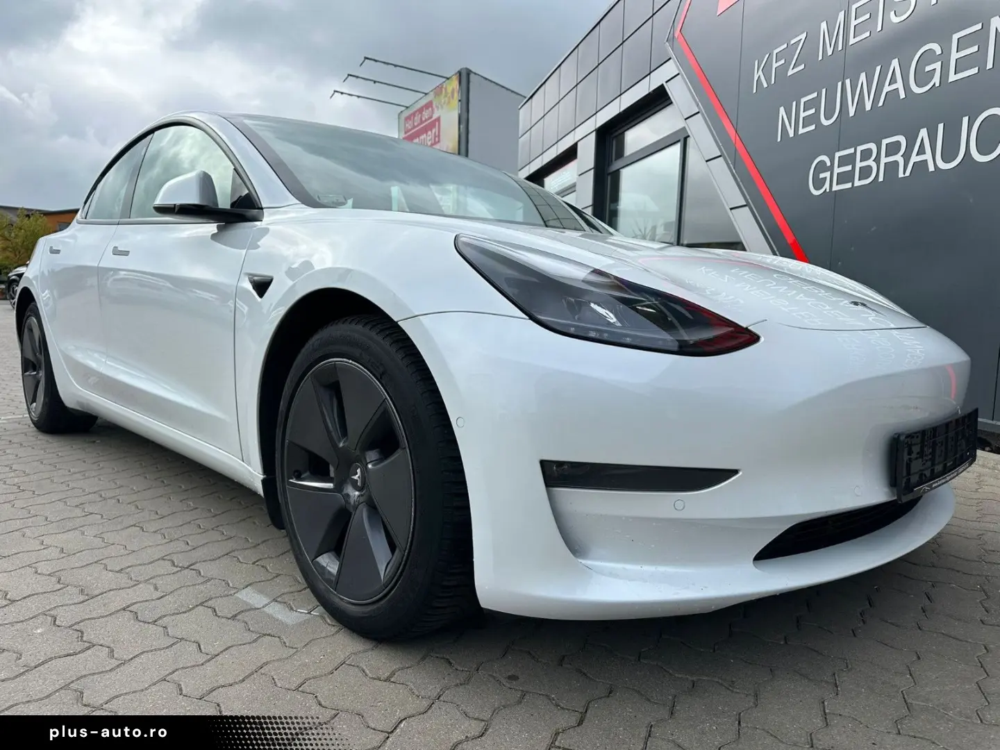 TESLA Model 3 Long Range Dual AWD Facelift Matrix AHK