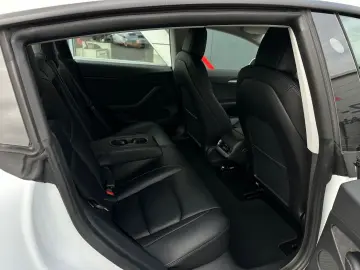 TESLA Model 3 Long Range Dual AWD Facelift Matrix AHK