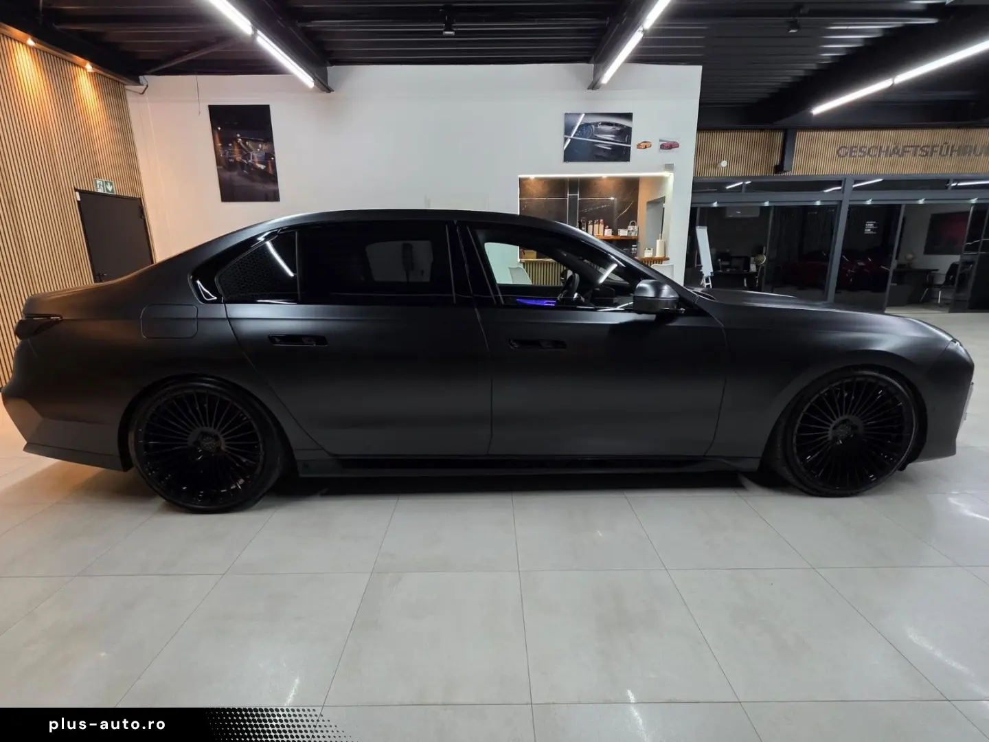 BMW 740 d xDrive M Sport FROZEN CINEMA EXECUTIVE