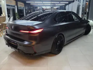 BMW 740 d xDrive M Sport FROZEN CINEMA EXECUTIVE