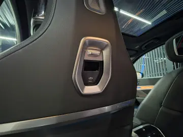 BMW 740 d xDrive M Sport FROZEN CINEMA EXECUTIVE