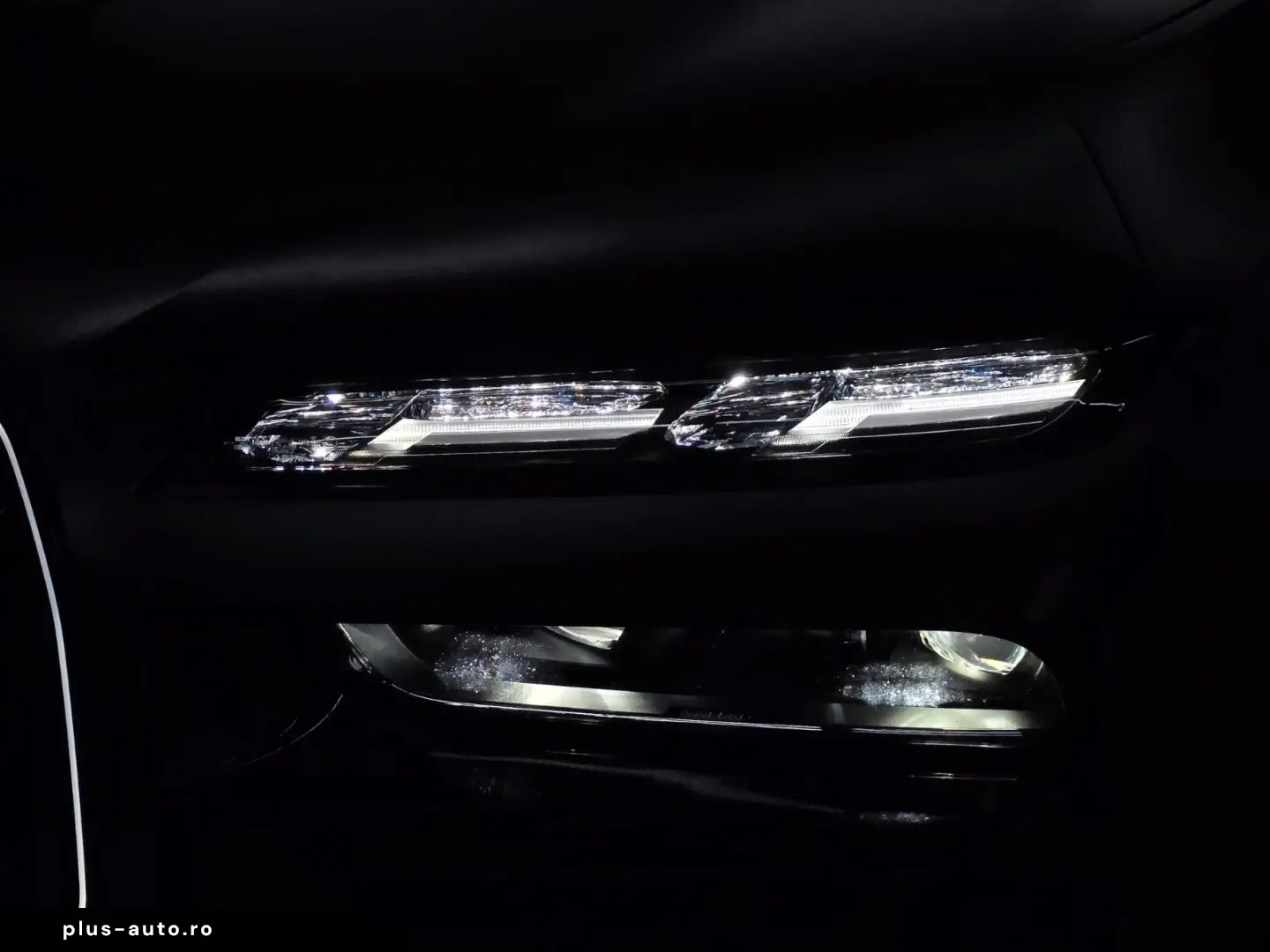 BMW 740 d xDrive M Sport FROZEN CINEMA EXECUTIVE