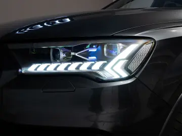 AUDI Q7 50TDI Competition Plus AIR Massage AHK SoftCl