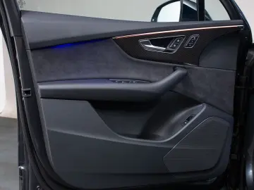 AUDI Q7 50TDI Competition Plus AIR Massage AHK SoftCl