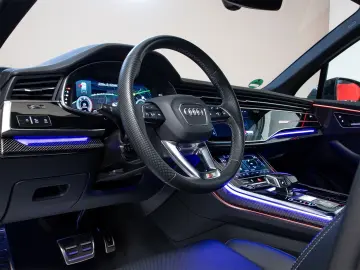 AUDI Q7 50TDI Competition Plus AIR Massage AHK SoftCl