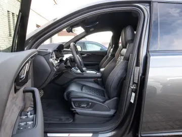 AUDI Q7 50TDI Competition Plus AIR Massage AHK SoftCl