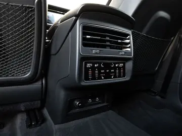 AUDI Q7 50TDI Competition Plus AIR Massage AHK SoftCl