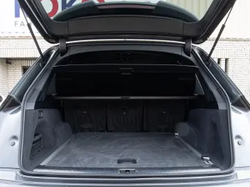 AUDI Q7 50TDI Competition Plus AIR Massage AHK SoftCl