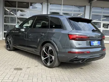 AUDI Q7 50TDI S-LINE Competition Plus 7-Si. VOLL!