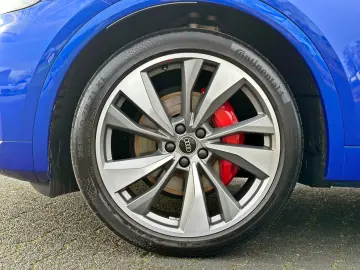 AUDI Q5 Sportback 55TFSIe qu S LINE LUFT AHK PANO B&O