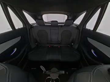 MERCEDES-BENZ GLC 300 4M AMG Pano Business Plus