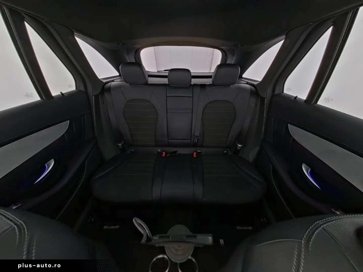 MERCEDES-BENZ GLC 300 4M AMG Pano Business Plus