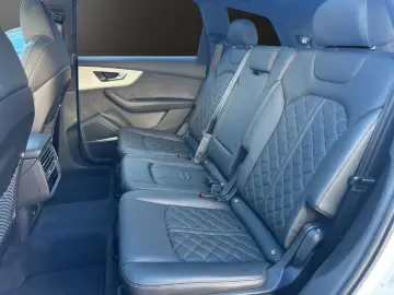 AUDI Q7 50 TDI qu.tipt. S LINE AIR AHZV STHZG 7 SITZE