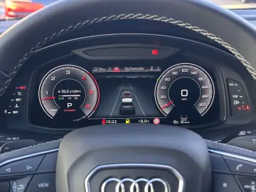 AUDI Q7 50 TDI qu.tipt. S LINE AIR AHZV STHZG 7 SITZE