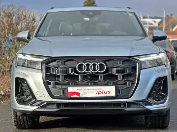 AUDI Q7 50TDI qu S LINE BLACK PANO HUD 7-SITZER