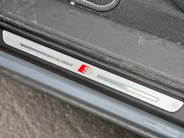 AUDI Q7 50TDI qu S LINE BLACK PANO HUD 7-SITZER