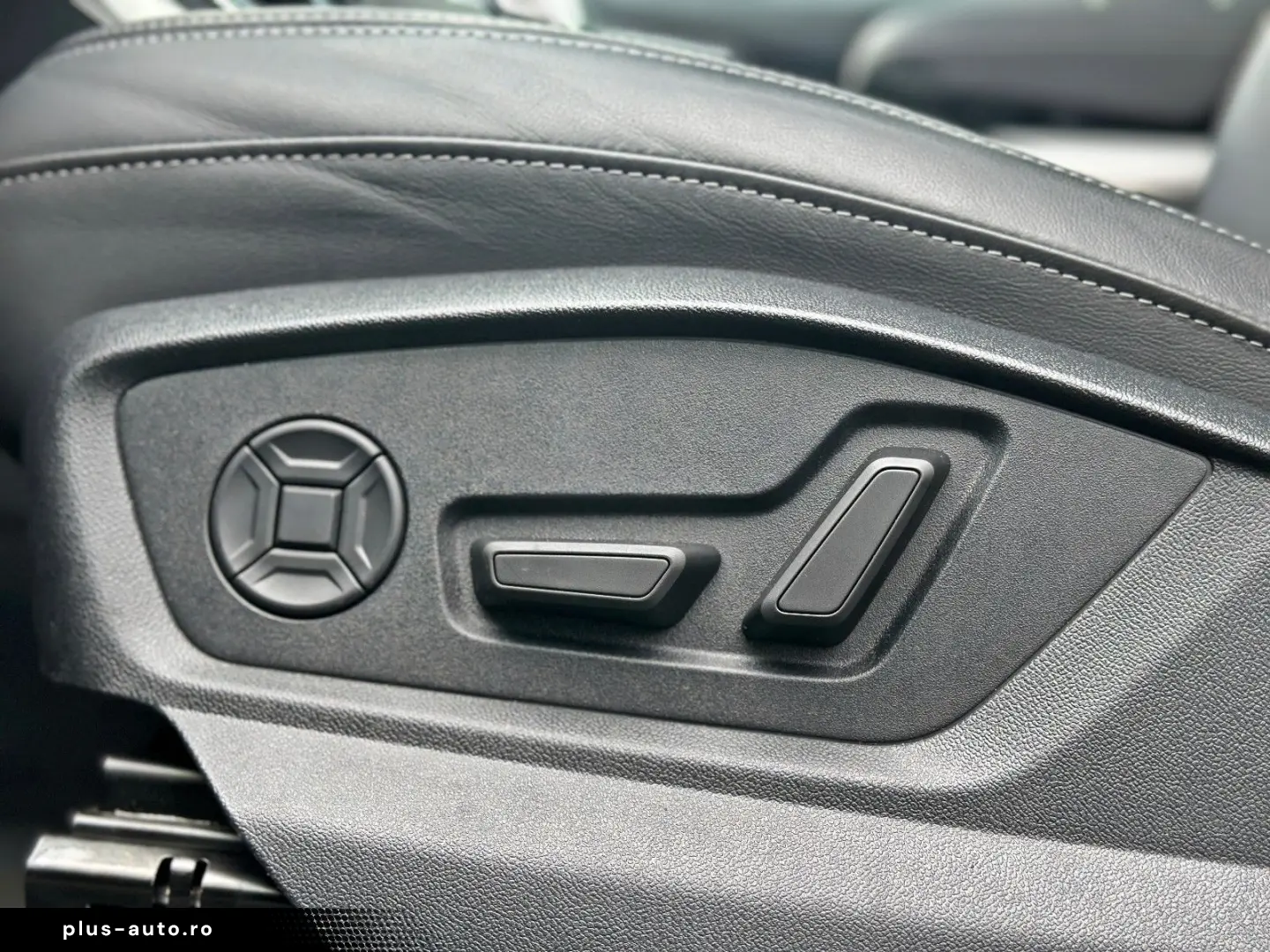 AUDI Q7 50TDI qu S LINE BLACK PANO HUD 7-SITZER