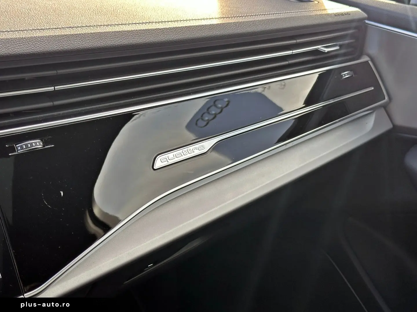 AUDI Q7 50TDI qu S LINE BLACK PANO HUD 7-SITZER