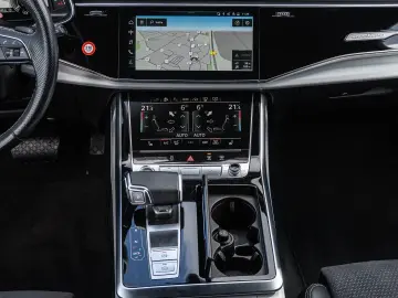 AUDI Q7 SUV TFSI e S line Q7 quat PH3.0 V6280 A8